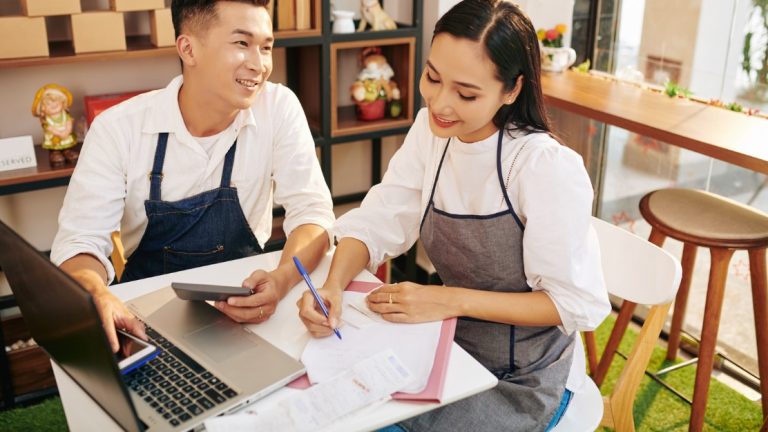 how to start a food business