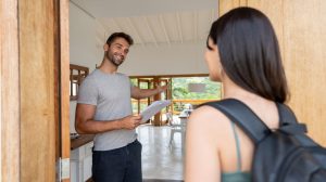 how to become airbnb host