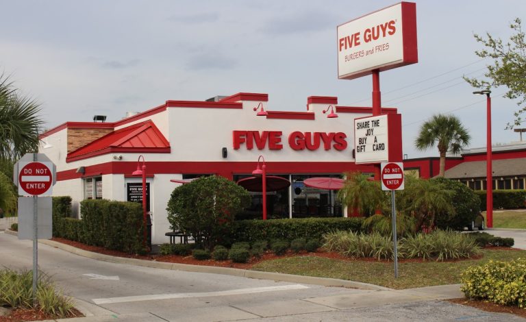 five guys franchise cost