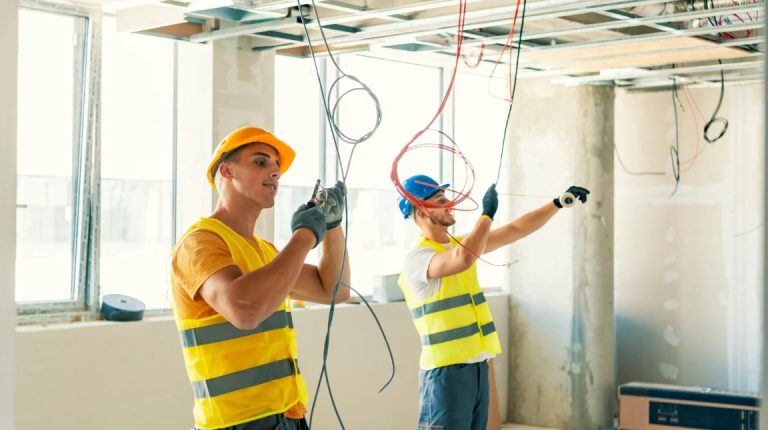 electricians hourly rate uk