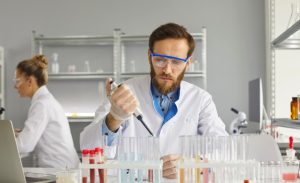 How Can You Become a Pharmacy Technician in the UK