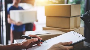 How Does Fastrac Ontrac Help Reduce Shipping Costs for UK E-commerce Businesses