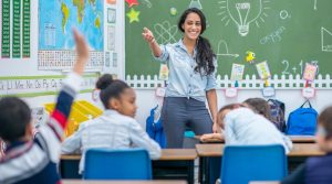 What are the Roles and Responsibilities of a Teacher