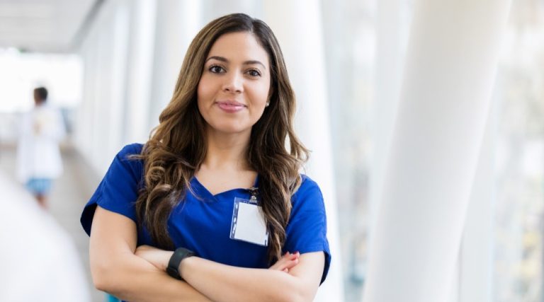 salary for nurses in uk