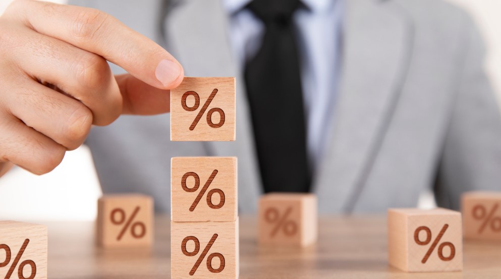 bank of england expected to hold interest rates